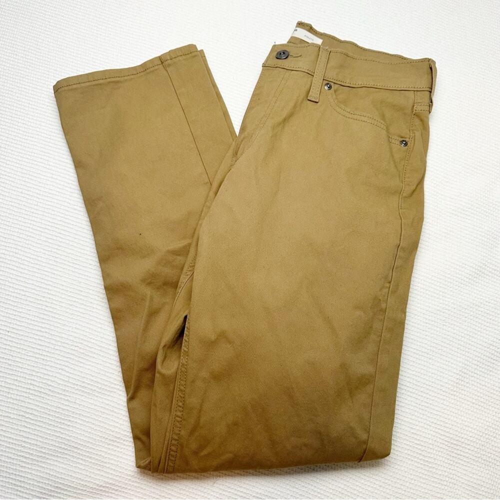 Signature Levi Strauss Athletic Chino 30x32 pants Tan